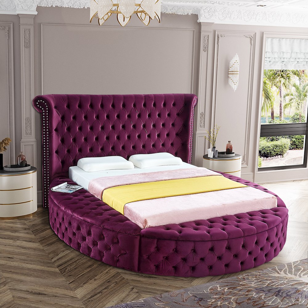 Luxus Purple Velvet Queen Bed. Picture 2