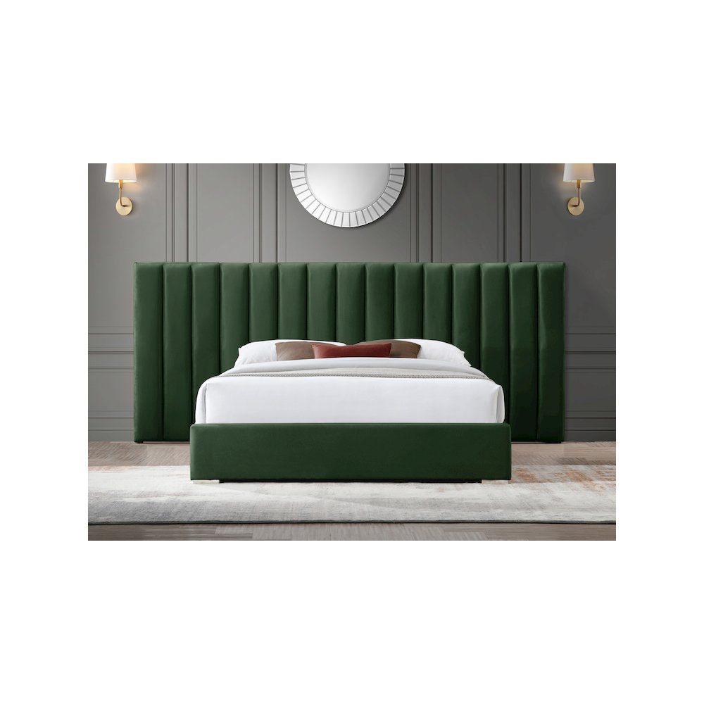 Pablo Green Velvet Queen Bed. Picture 3