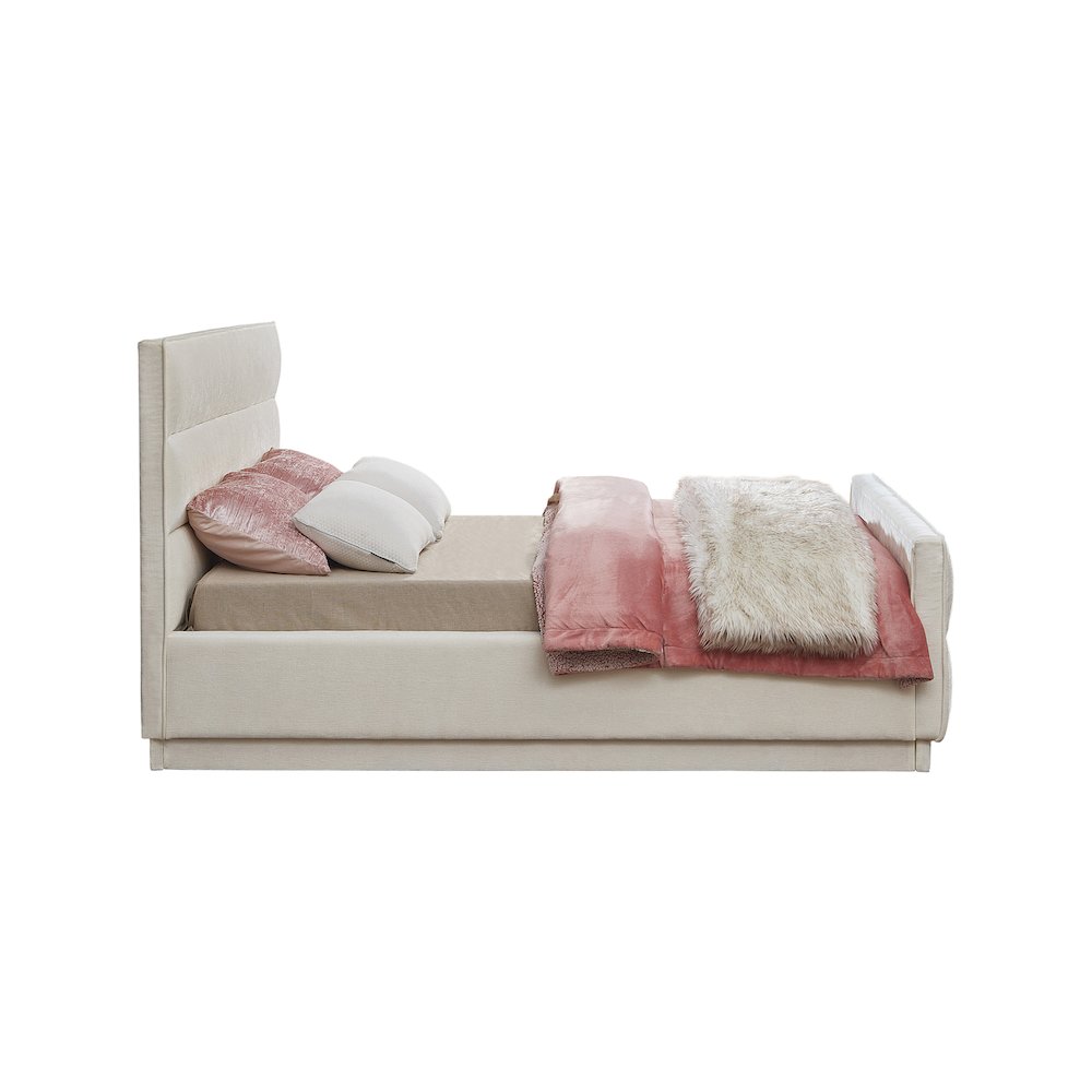 Paxton Cream Chenille Fabric King Bed. Picture 4
