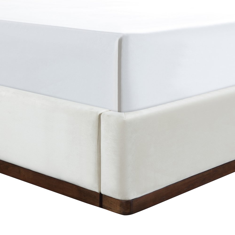 Rava Cream / Beige Velvet Upholstered Queen Bed. Picture 3