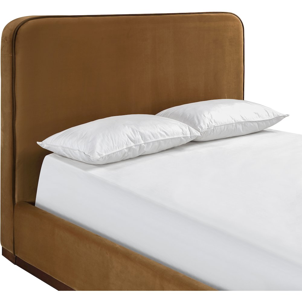 Rava Saddle / Brown Velvet Upholstered Full Bed. Picture 4