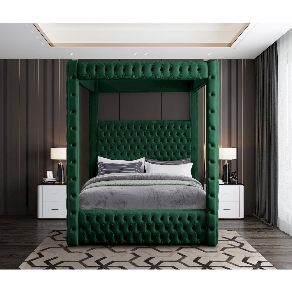 Royal Green Velvet Queen Bed. Picture 3