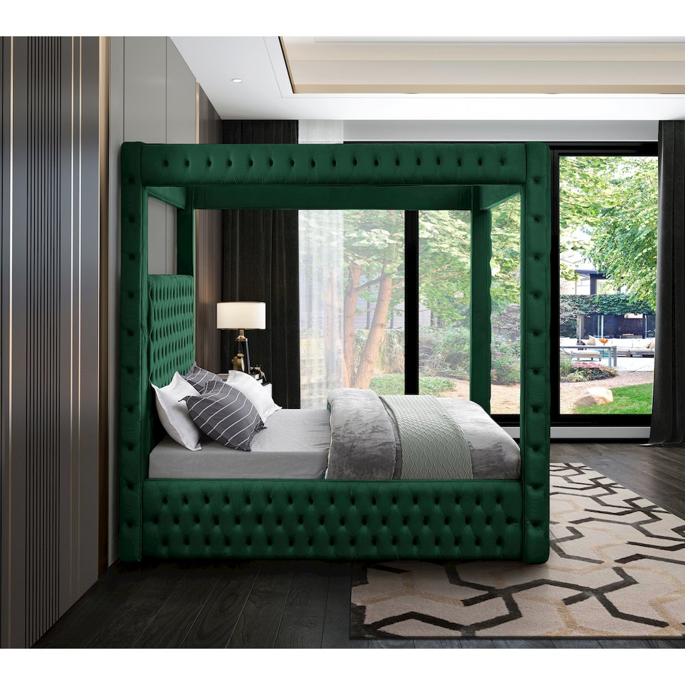 Royal Green Velvet Queen Bed. Picture 4