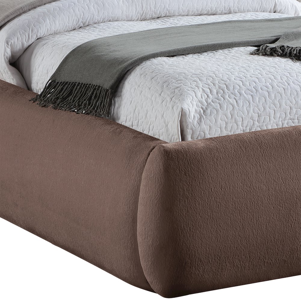 Sandro Brown Chenille Fabric Upholstered Full Bed. Picture 3