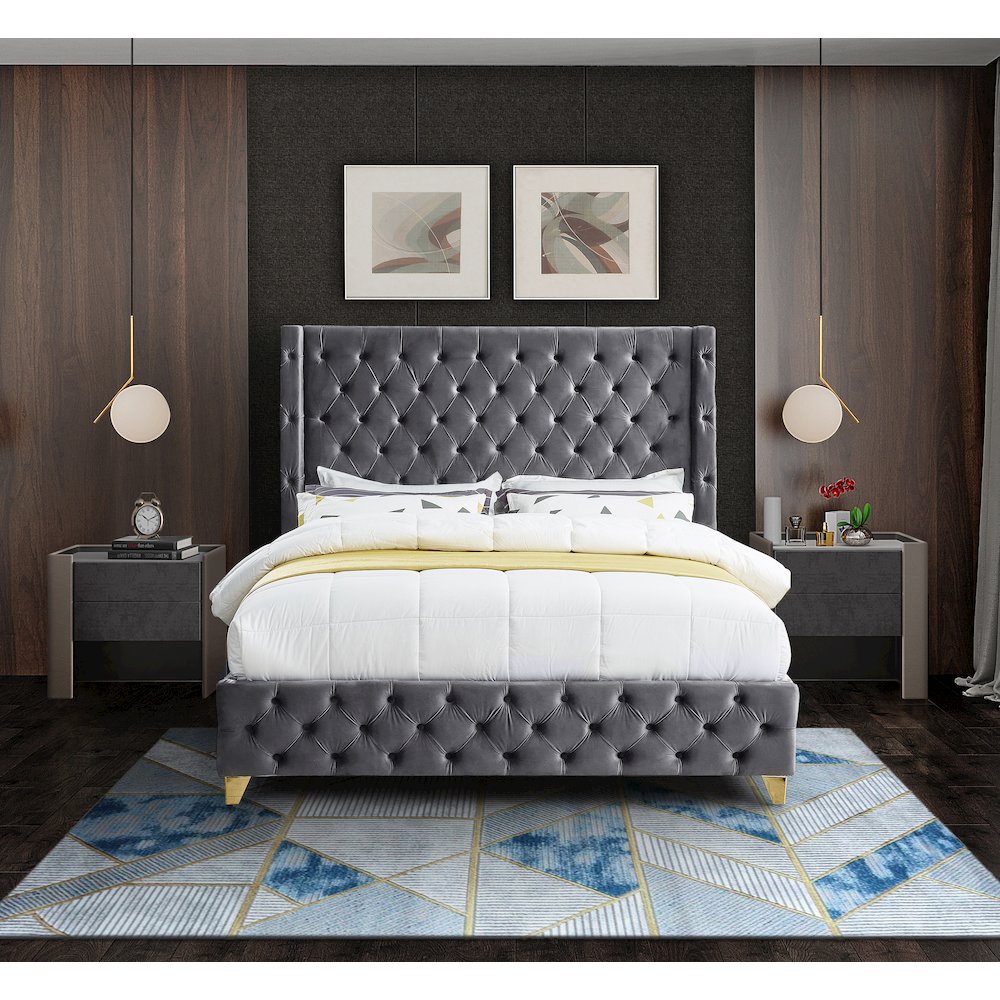 Savan Grey Velvet King Bed. Picture 6