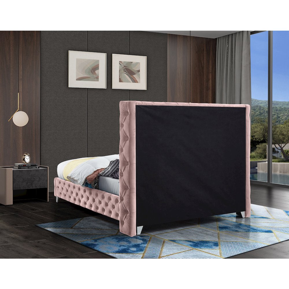 Savan Pink Velvet King Bed. Picture 13