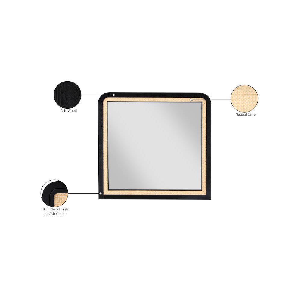 Siena Black Mirror. Picture 5