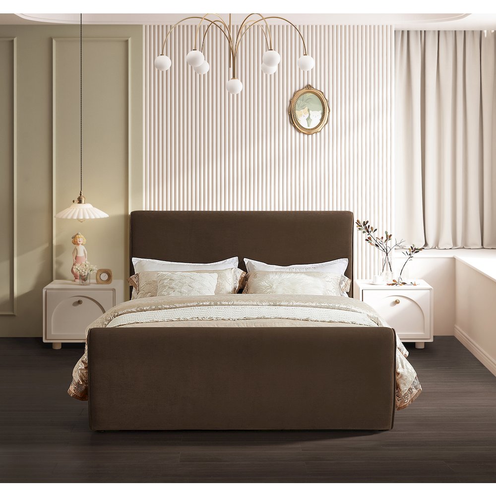 Sloan Brown Velvet Queen Bed. Picture 3