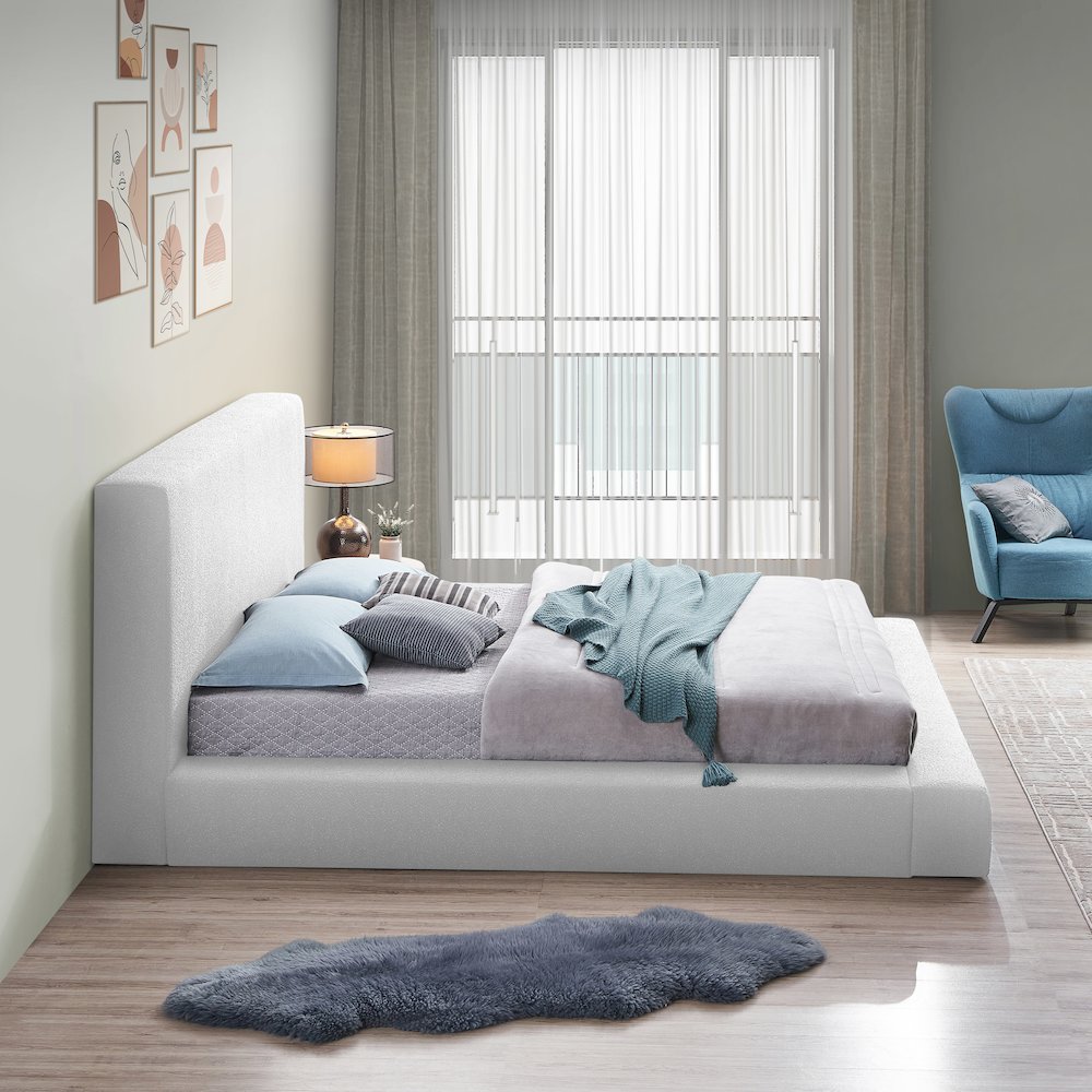 Terra White Boucle Fabric Queen Bed. Picture 4