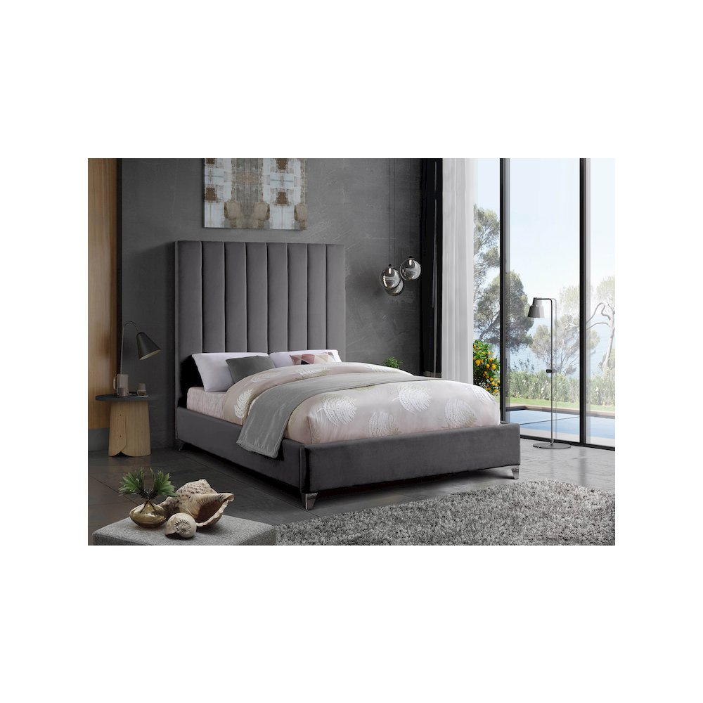 Via Grey Velvet Full Bed. Picture 2