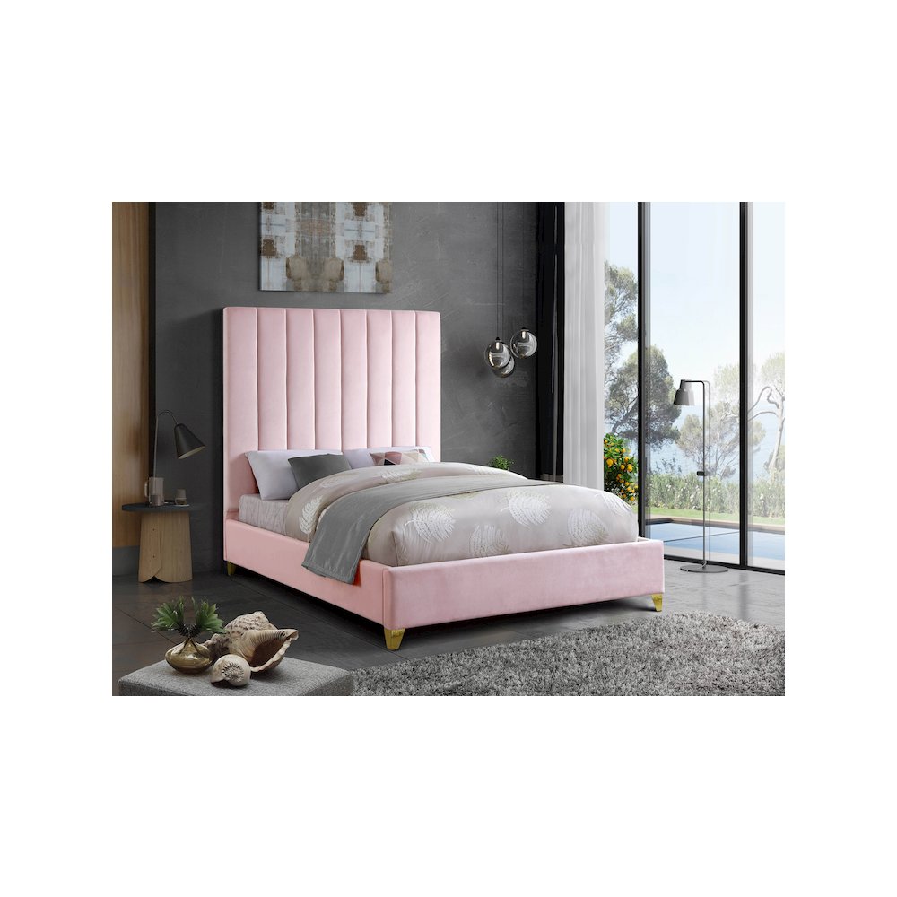 Via Pink Velvet Queen Bed. Picture 3