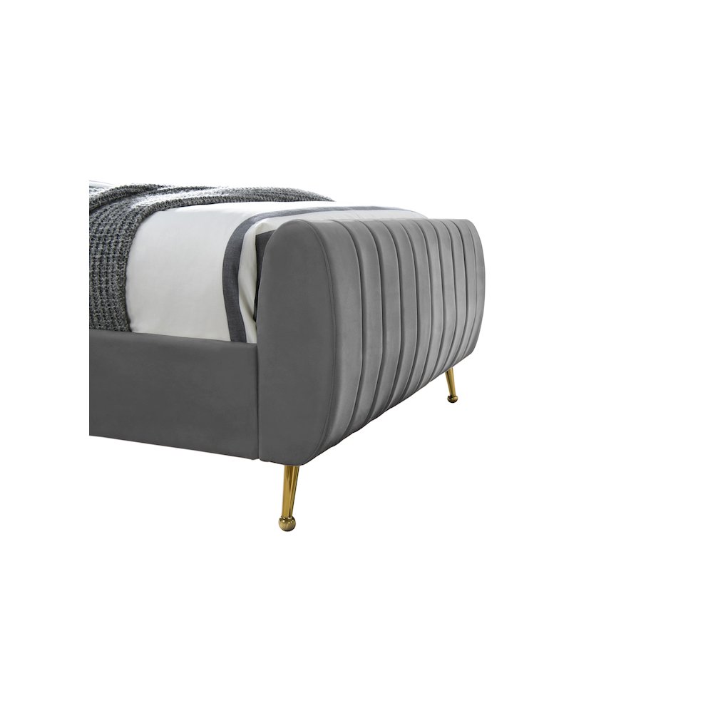 Zara Grey Velvet Full Bed. Picture 5