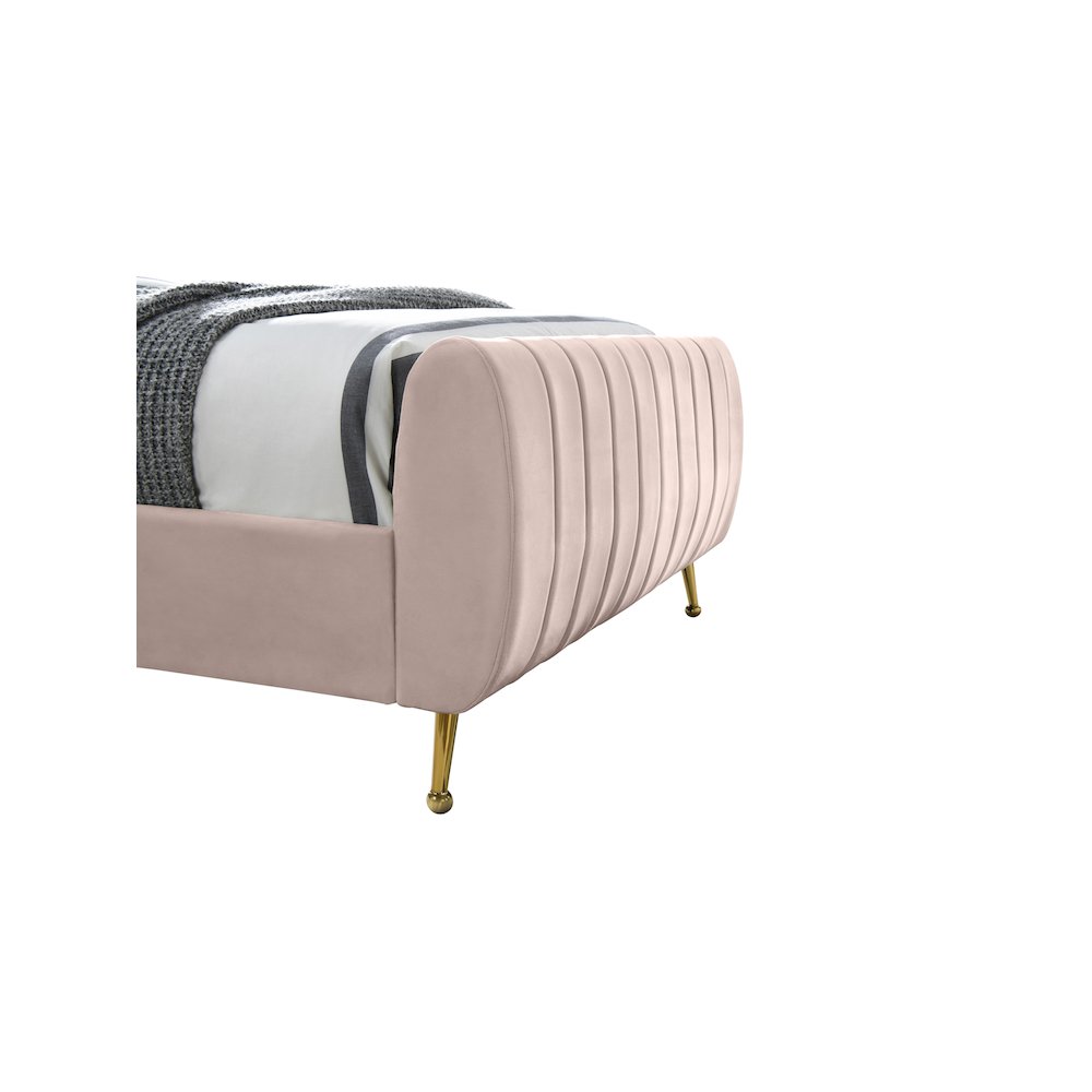 Zara Pink Velvet Full Bed. Picture 5