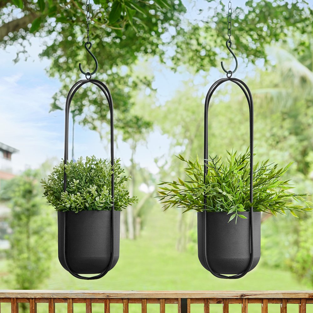 Walter 2-Piece Black Metal Oval Hanging Planter Set with Chain Hanging Option. Picture 4