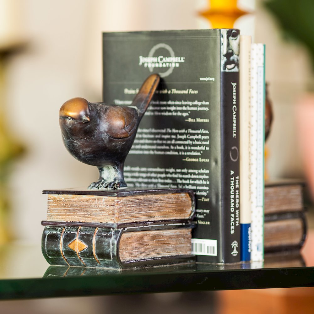 Birds on Books Bookend Set. Picture 3