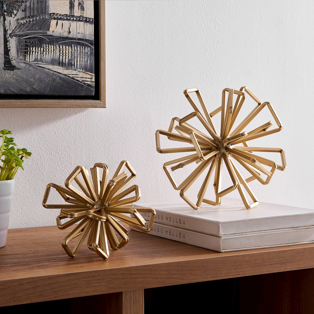 Geometric Gold Starburst Sculpture Set of 2. Picture 2