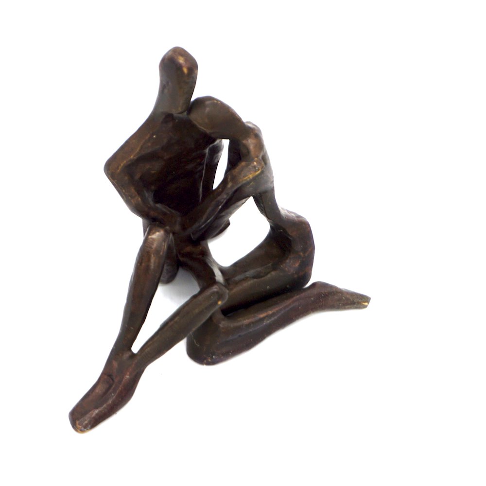 Small Couple Embracing Cast Bronze. Picture 6