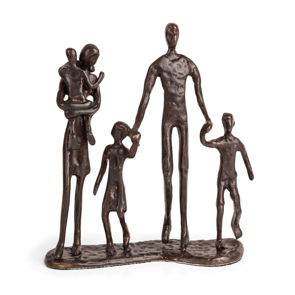 Family of Five Bronze Sculpture. Picture 1