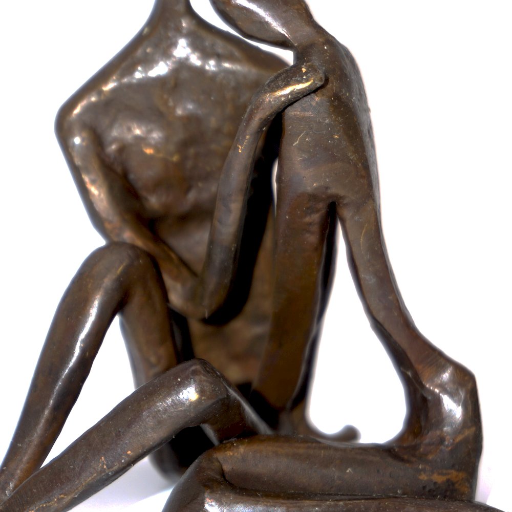 Small Couple Embracing Cast Bronze. Picture 4