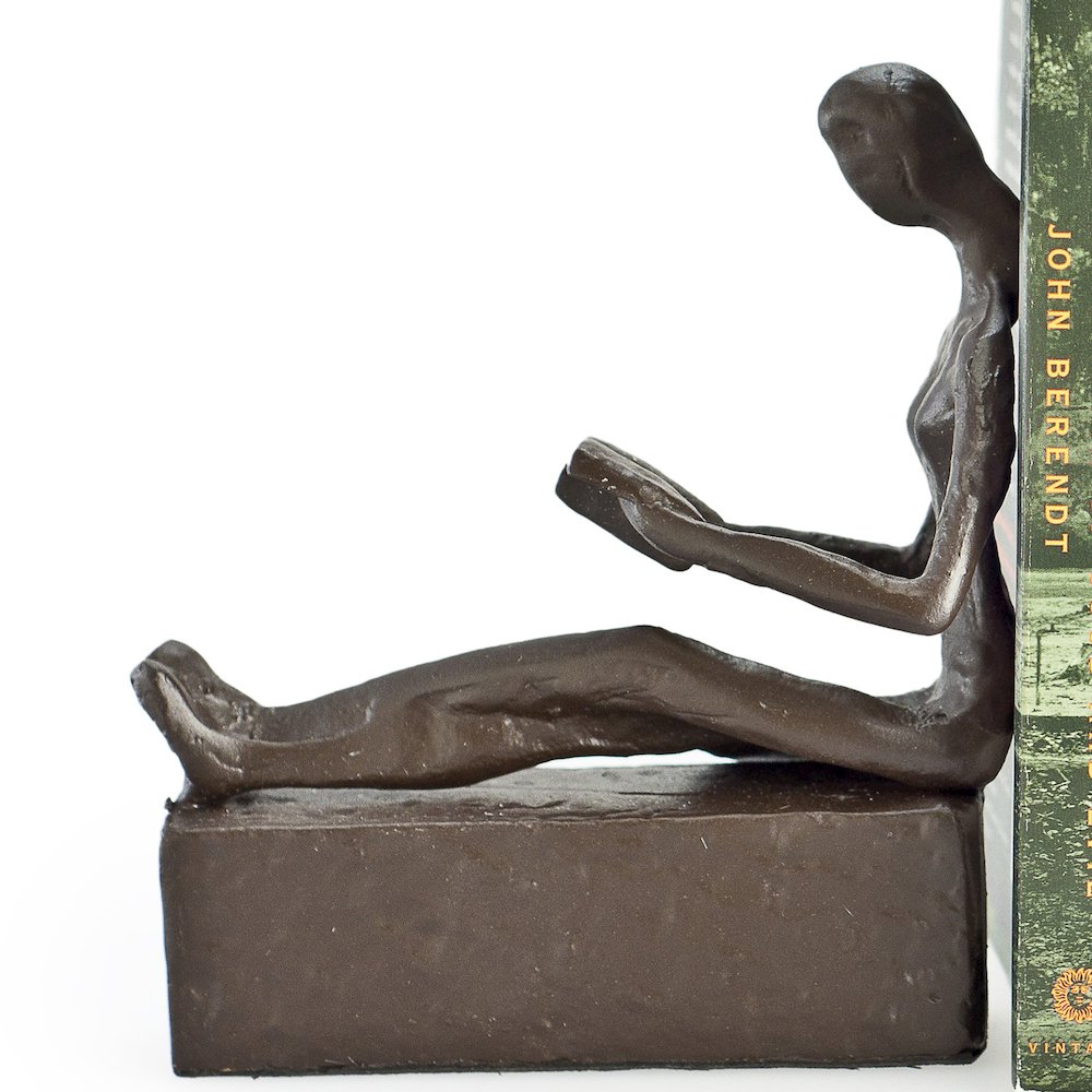 Man & Woman Reading Metal Bookend Set. Picture 3