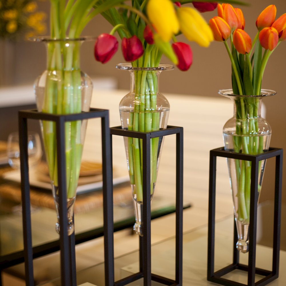 Set of 3 Clear Amphorae Vases on Square Tubing Metal Stands. Picture 4