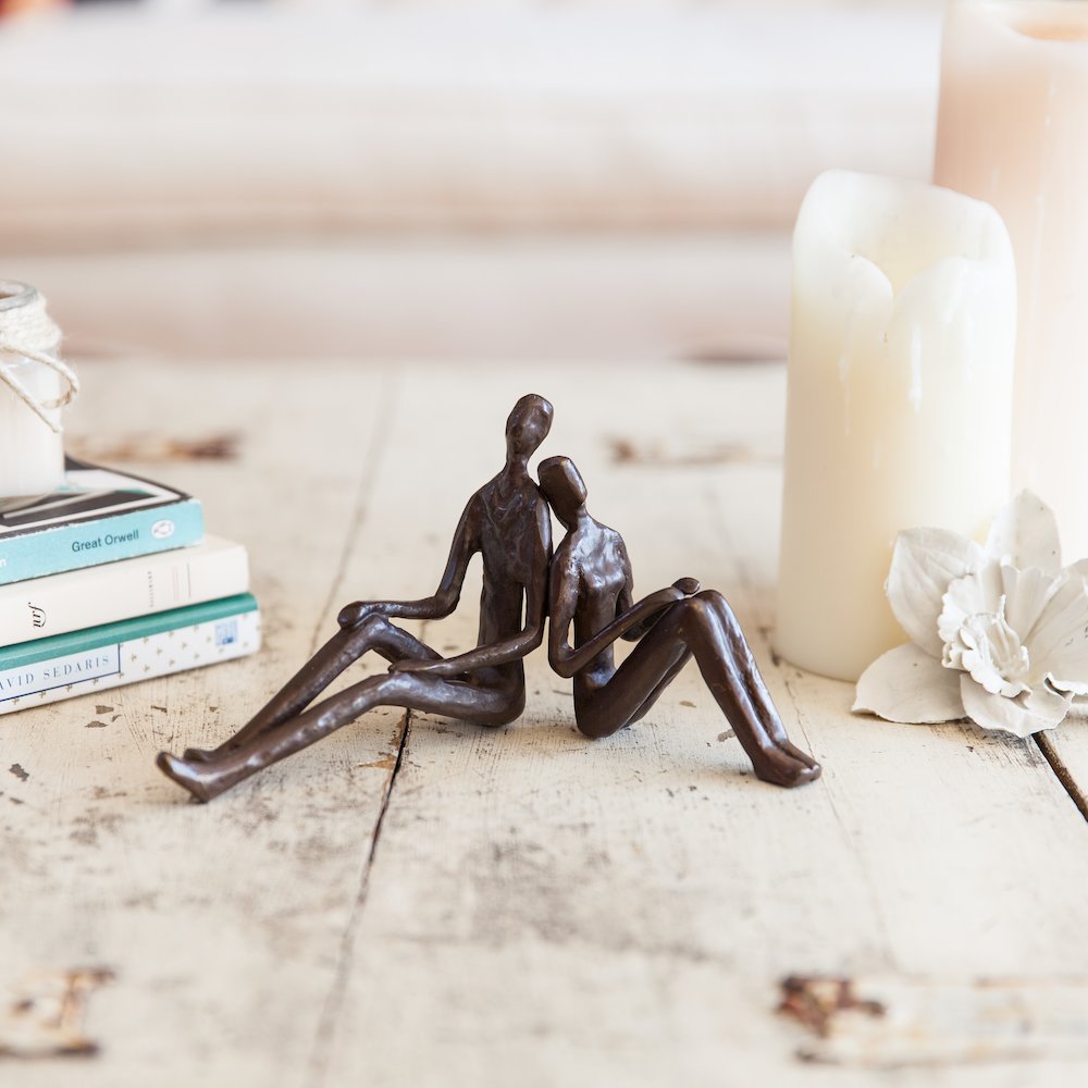 Romantic Couple Bronze Sculpture. Picture 2