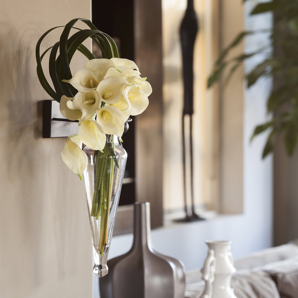 Clear Amphora Vase on Iron Sconce with Finials. Picture 3