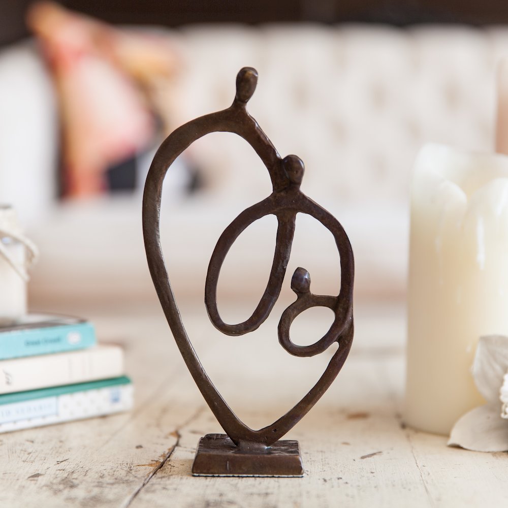 Family of 3 Heart Ring of Love Bronze Sculpture. Picture 2
