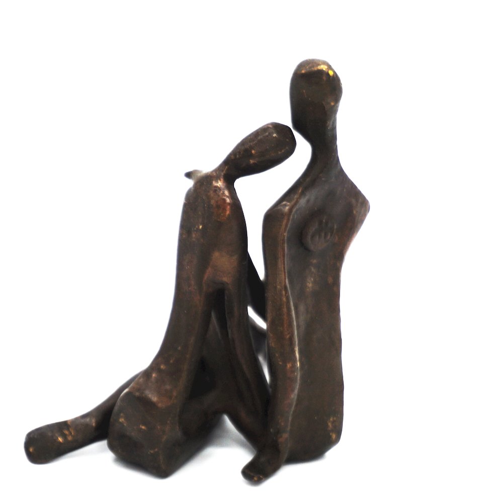 Small Couple Embracing Cast Bronze. Picture 5