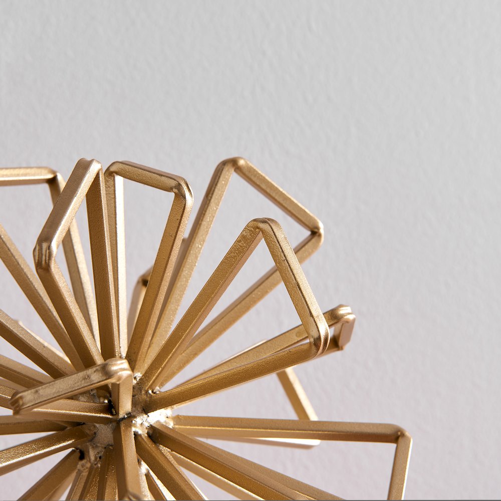 Geometric Gold Starburst Sculpture Set of 2. Picture 3