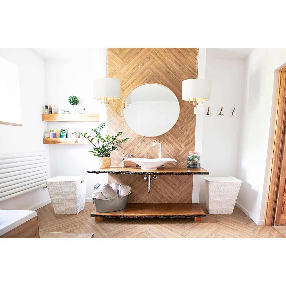 Secret Agent 3-Lt Pendant - Painted Gold/White Leather. Picture 3