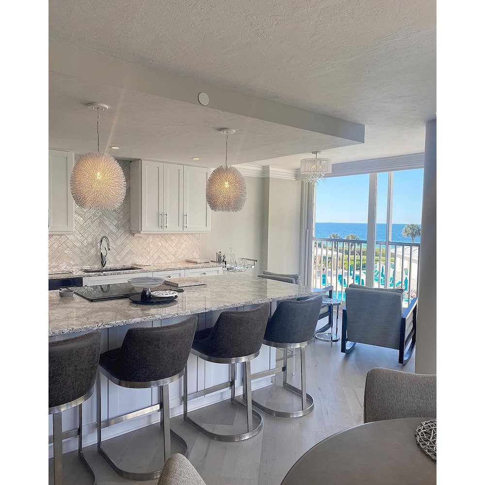 Urchin 1-Lt Pendant - White. Picture 4