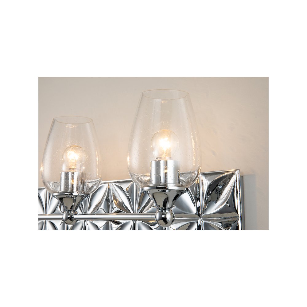 Epsilon Modern 3 Light Bath Vanity in Polished Chrome. Picture 4