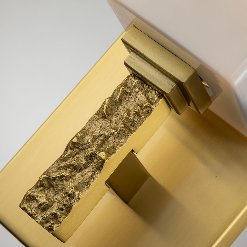 Jack 1 Light Bath Bar in Aged Brass. Picture 3
