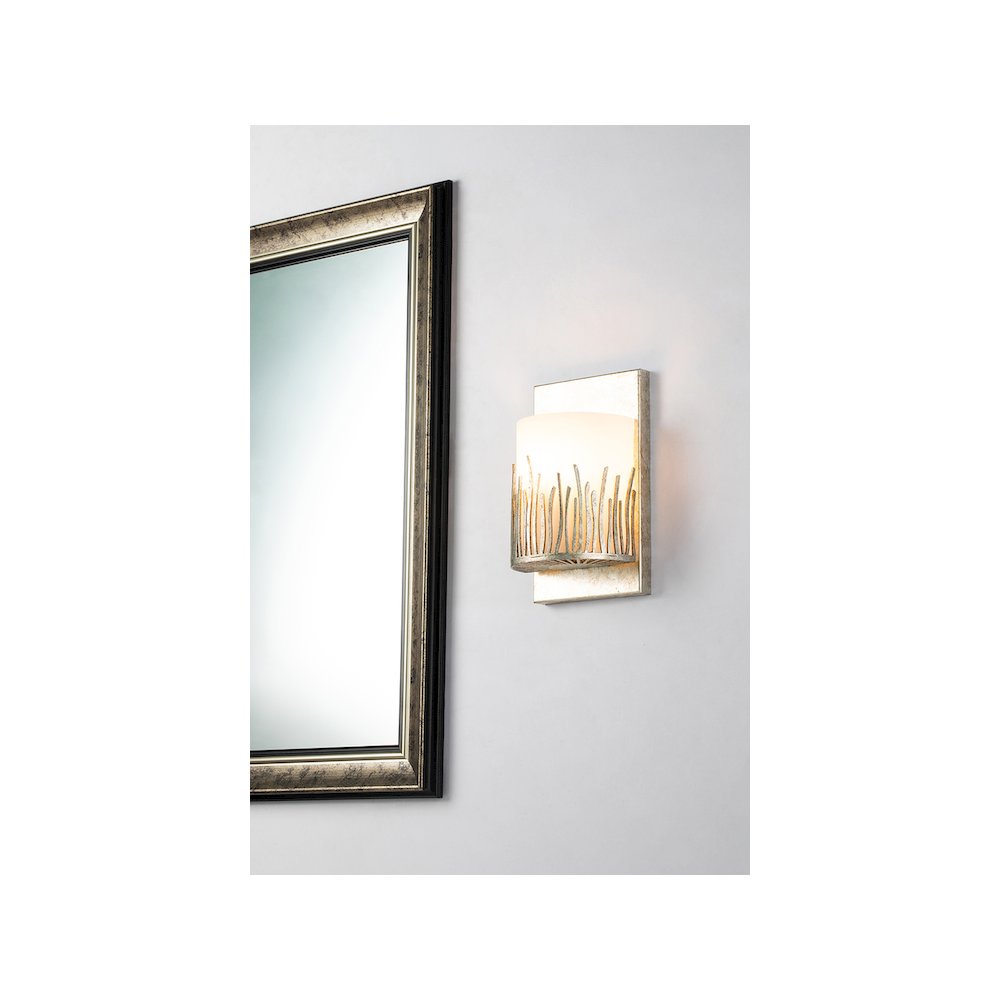 Sawgrass 1 Light Wall Sconce In Distressed Silver. Picture 2