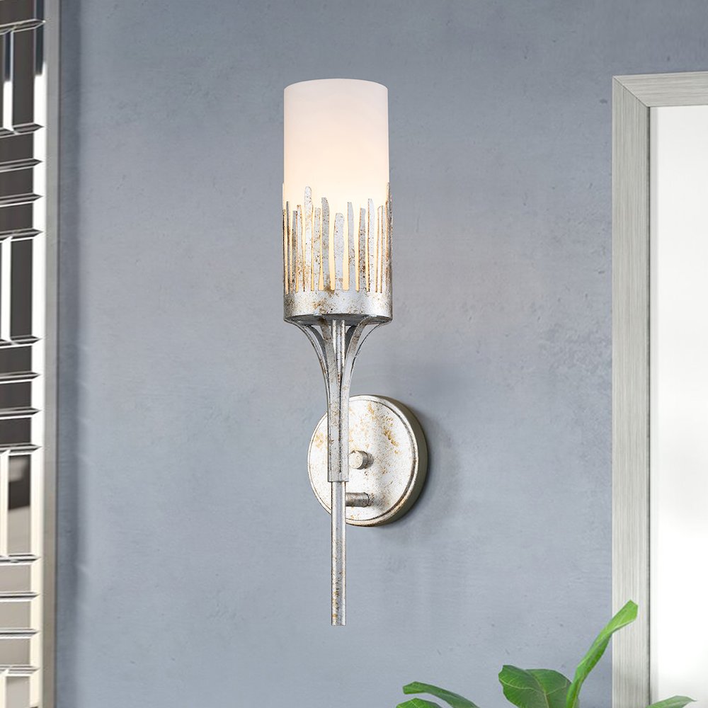 Sawgrass 1 Light Sconce in Silver Leaf. Picture 3