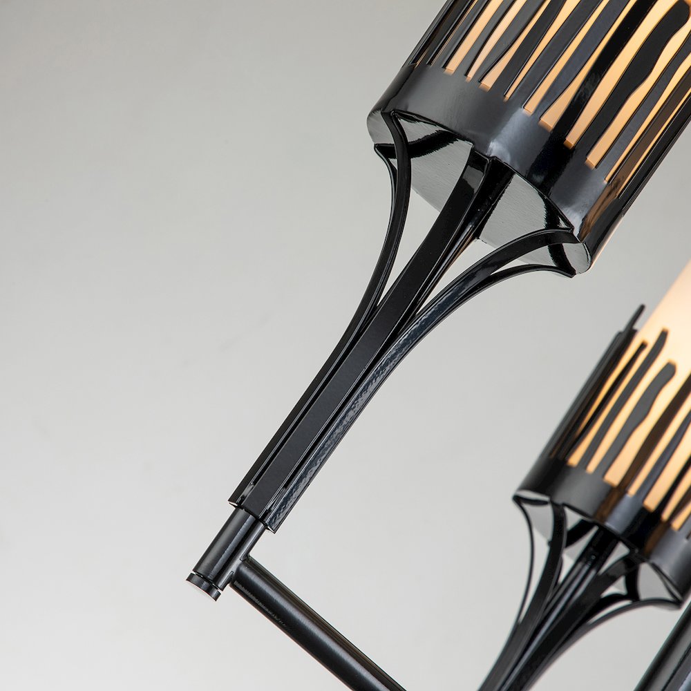 Sawgrass 3 Lt Chandelier in Black. Picture 3