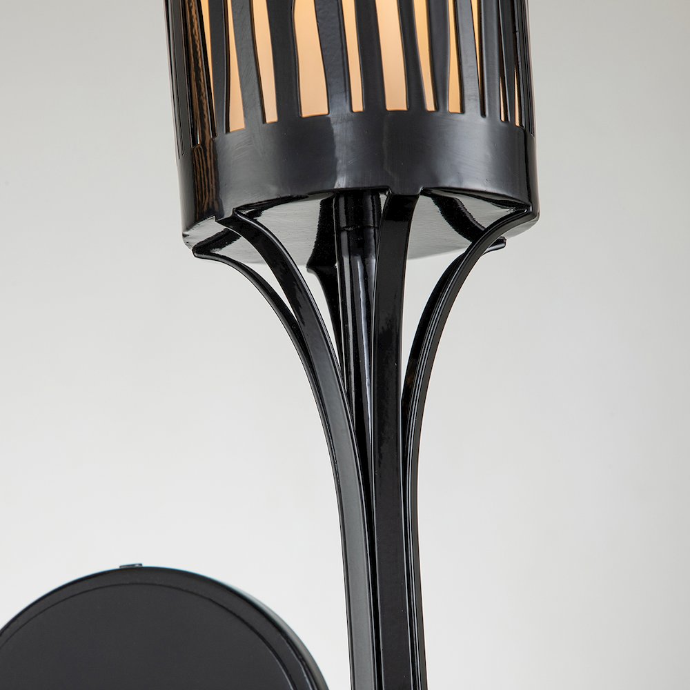 Branche Sconce in Gold Leaf. Picture 4