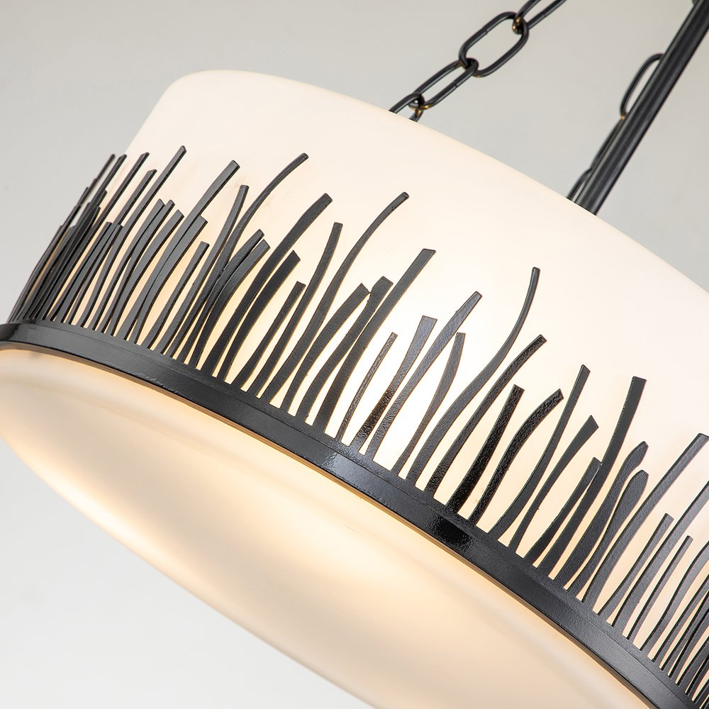 Sawgrass Pendant in Black. Picture 2
