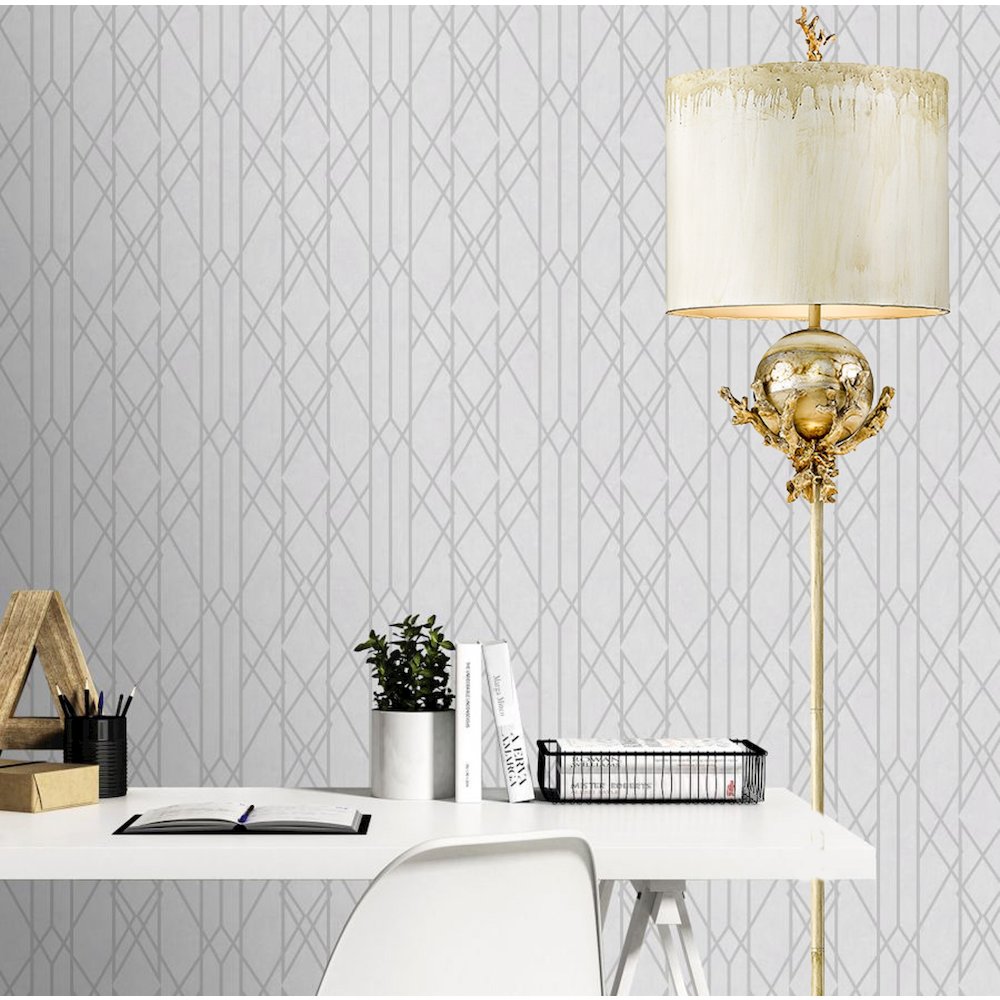 Trellis Off-White and Bronze Floor Lamp Traditional Outdoor Inspired Décor. Picture 2
