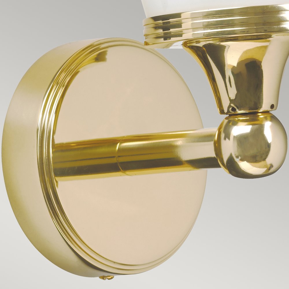 Eliot 1 Light Bath Light in Polished Brass. Picture 2