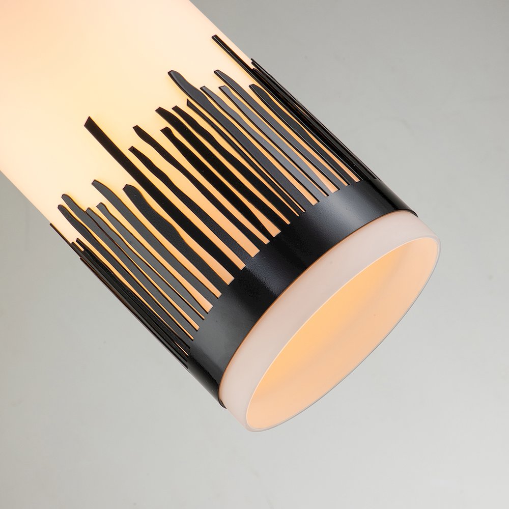 Sawgrass Mini Pendant in Black. Picture 2