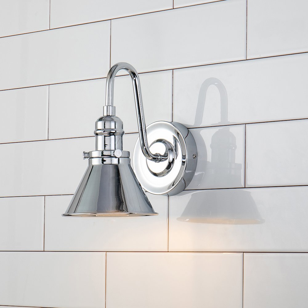 Provence 1 Light Bath Bar in Polished Chrome. Picture 2