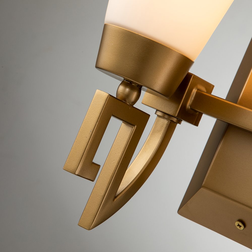 Lemuria 2 Light Bath Bar in Lacquered Gold. Picture 3
