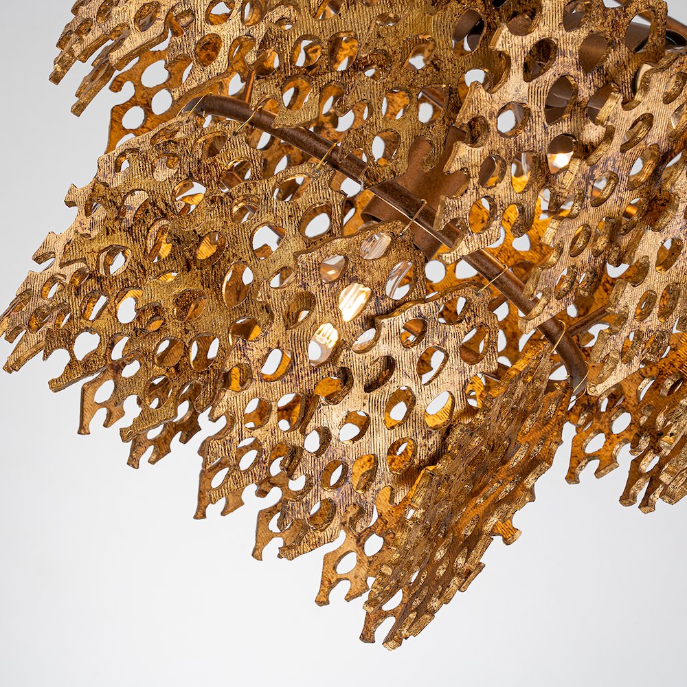 Coral Luxe Pendant in Gold Leaf. Picture 3