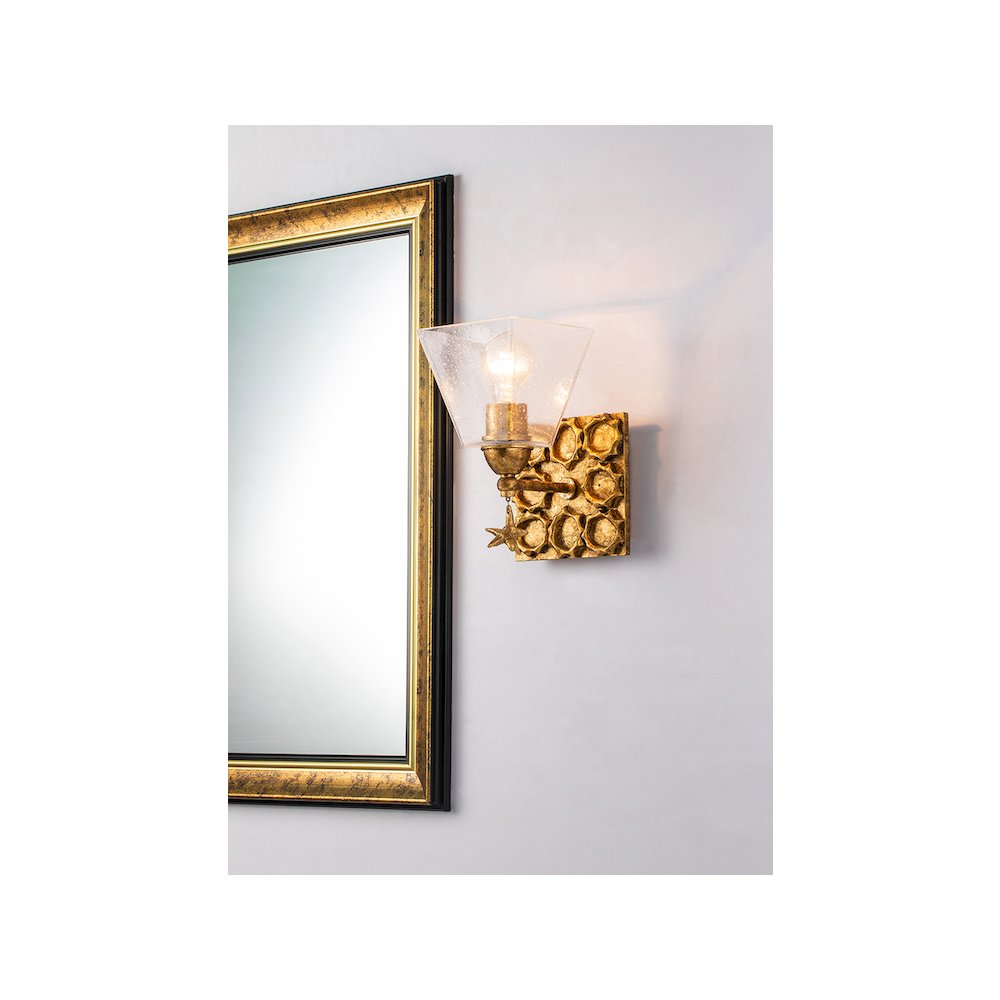 Star 1-Light Wall Sconce In Gold. Picture 3