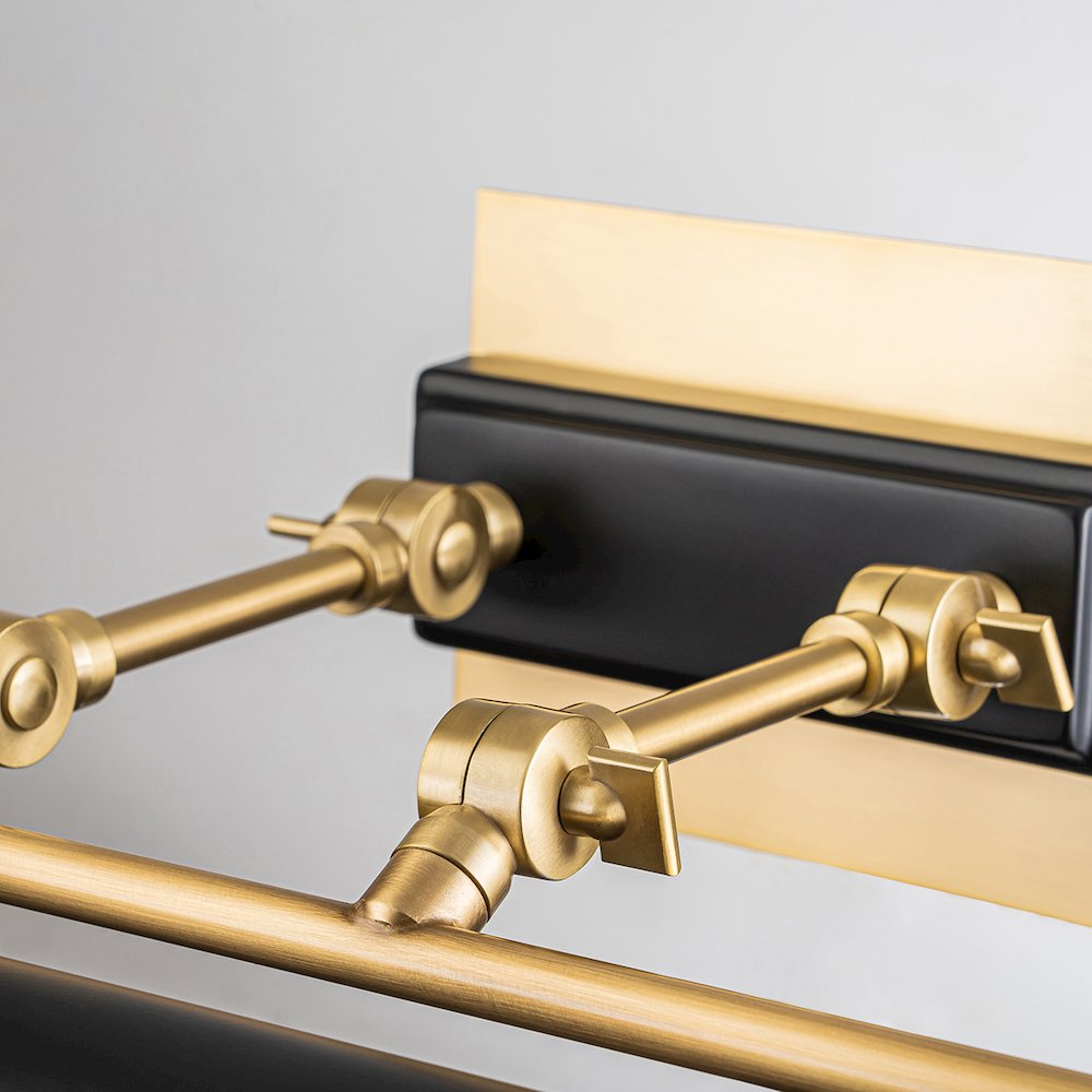 Winchfield Large Picture Light in Aged Brass and Matte Black. Picture 3