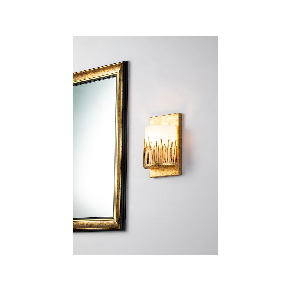 Sawgrass 1 Light Wall Sconce In Distressed Gold. Picture 2