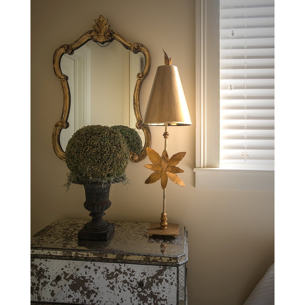 Azalea Gold Buffet Table Lamp. Picture 2