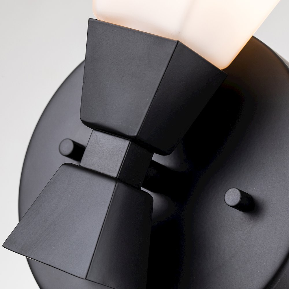 Bowtie 1 Light Bath Bar in Matte Black. Picture 4